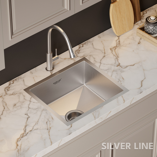 Handmade Single Bowl 304 Grade Kitchen Sink (21" x 18" x 9")